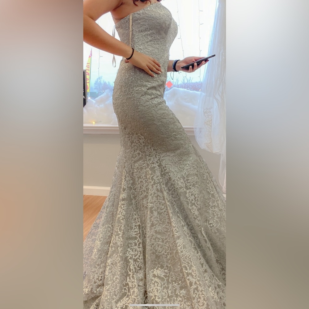 Prom Dress NEW - Picture 2 of 3